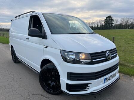 VOLKSWAGEN TRANSPORTER 2.0 TDI T30 BlueMotion Tech Startline